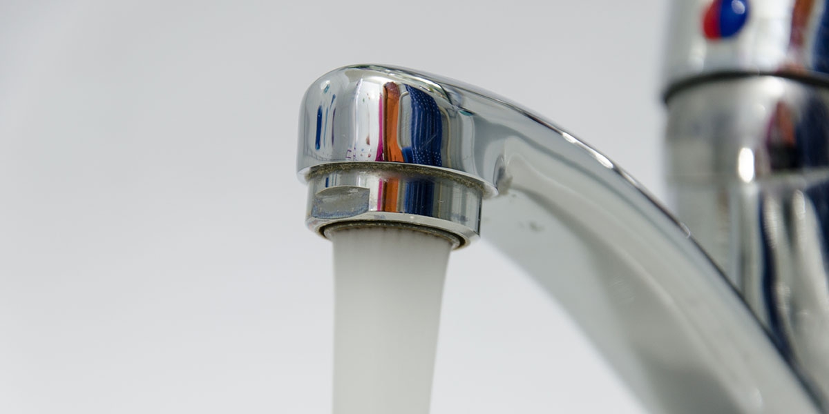 Robinet mousseur_Fotolia_73080096